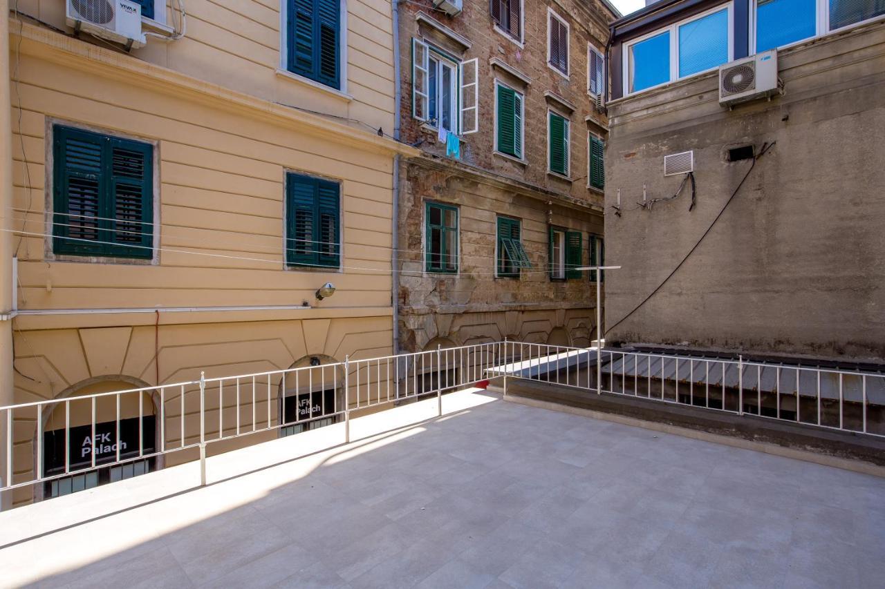 Srnec Apartments - Korzo Rijeka Exterior photo